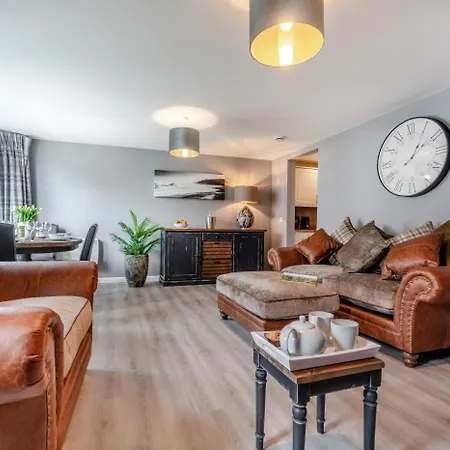 3 Bed In Oc-f28862 Whitby