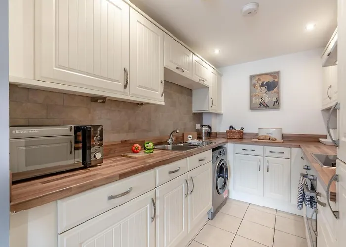 3 Bed In Oc-f28862 Apartament Whitby