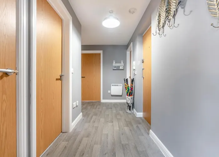 3 Bed In Oc-f28862 Apartament